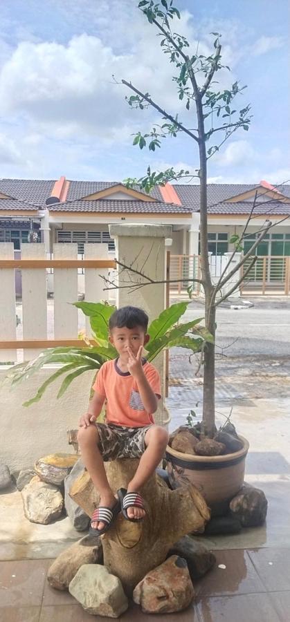 Homestay De'69 Jitra Exteriör bild